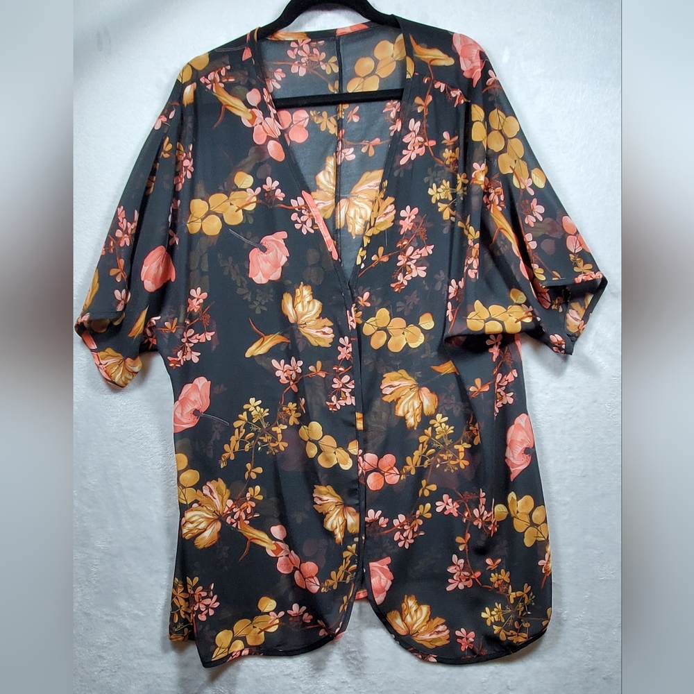 Sheer Lightweight Hippe-Chic Black Floral Print Kimono Wrap Jacket 1X/2X